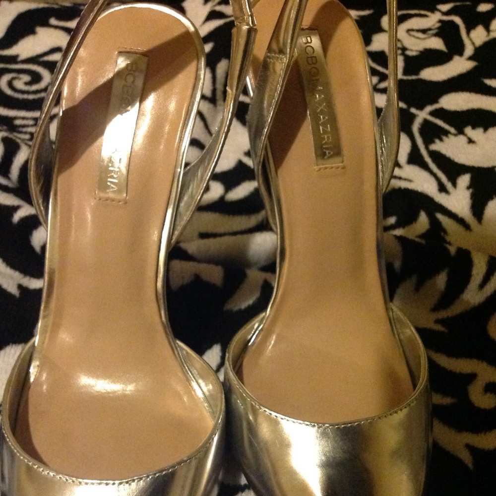 Shoe - Picture 2 of 5